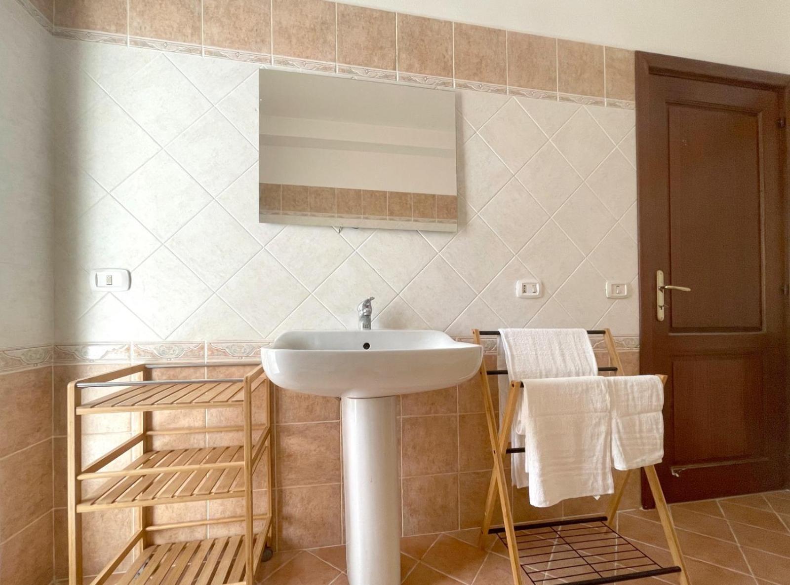 Ferienwohnung Cocteau House Olbia Exterior foto